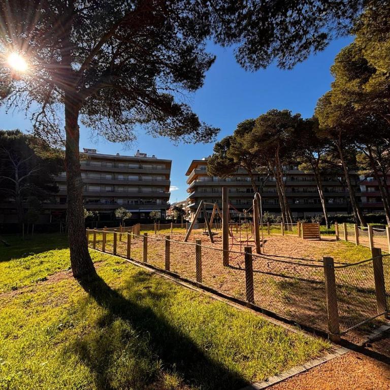 Apartamento junto a la Playa, L'Estartit, Mascotas Bienvenidas - ES-323-77 - Apartment - 30