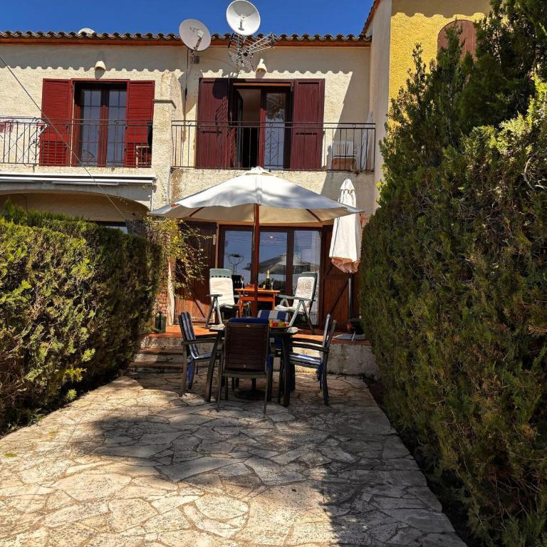 Casa acogedora con gran piscina comunitaria y cerca de la playa en L'Estartit - ES-323-72 - Vacation Home - 9