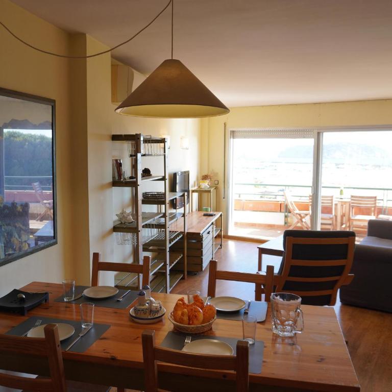 Apartamento con Terraza y Piscina, Cerca de la Playa - ES-323-90 - Apartamento - 14
