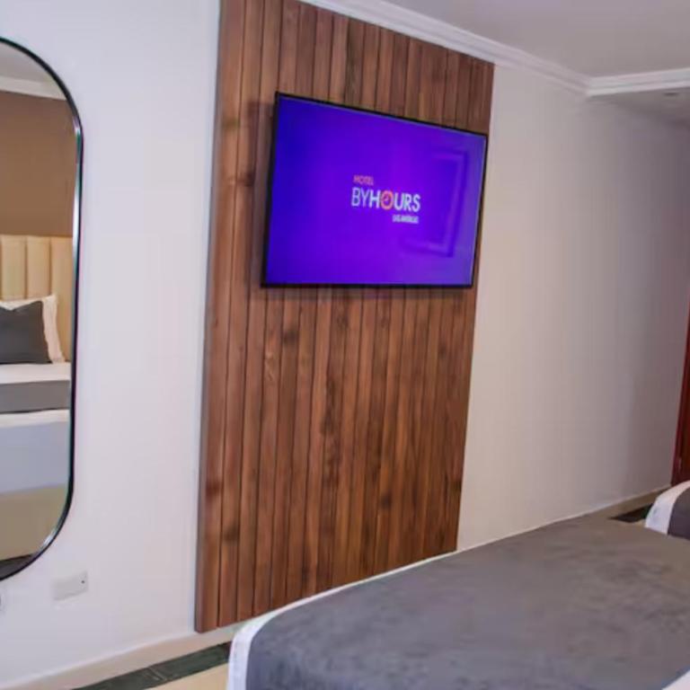 Hotel ByHours Las Américas - Habitación Triple Estándar - 11