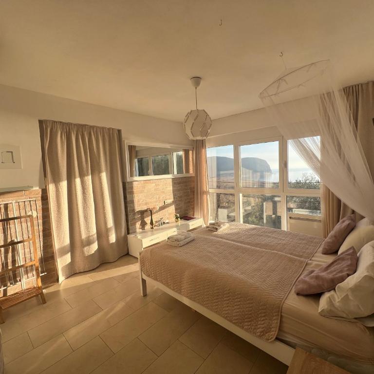 Mahakala Center - Double or Twin Room with Sea View - 22
