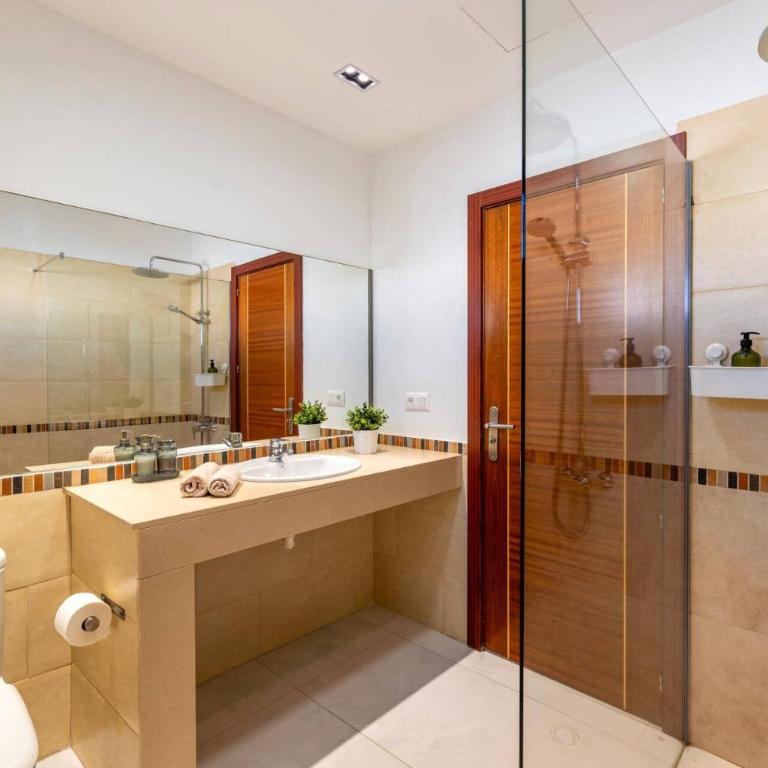 Villa Aurora by Villa Plus - Villa - 15
