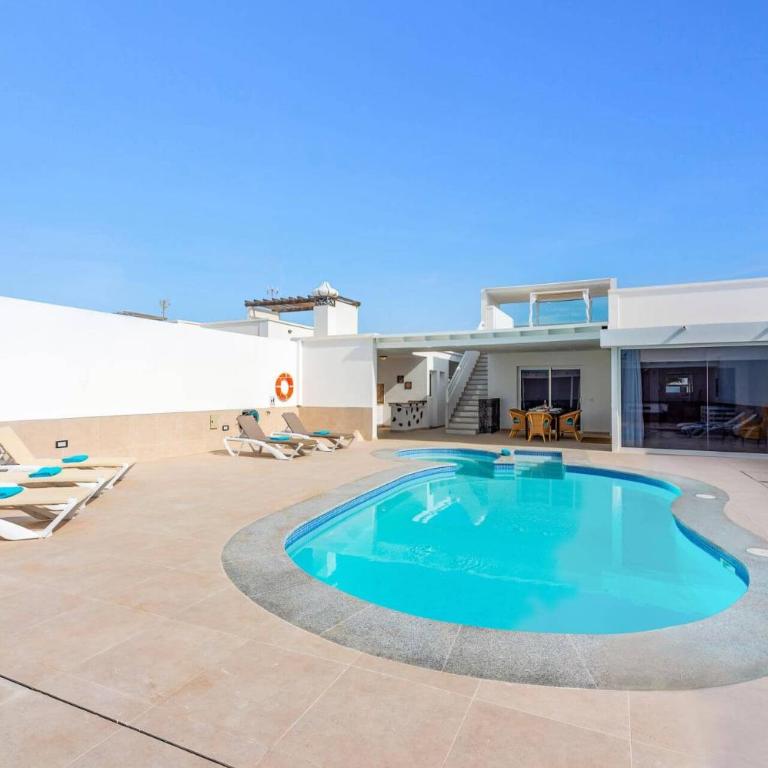 Villa Valeria by Villa Plus - Villa - 3