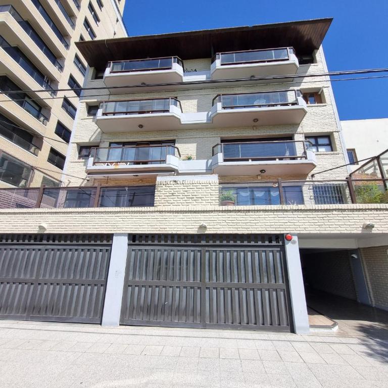 Vistas al Golf Dpto Alem Aloha Host - Four-Bedroom Apartment with Balcony - 2