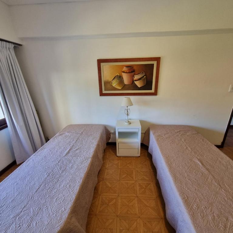 Vistas al Golf Dpto Alem Aloha Host - Four-Bedroom Apartment with Balcony - 7
