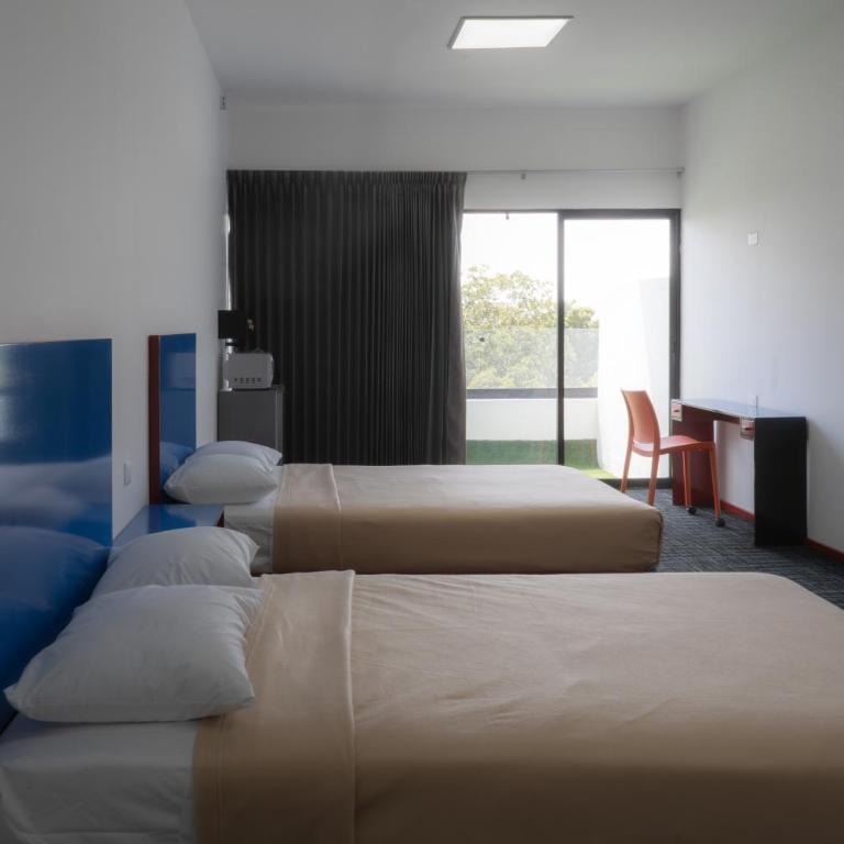 Hotel WW - Habitación Doble con balcón - 3