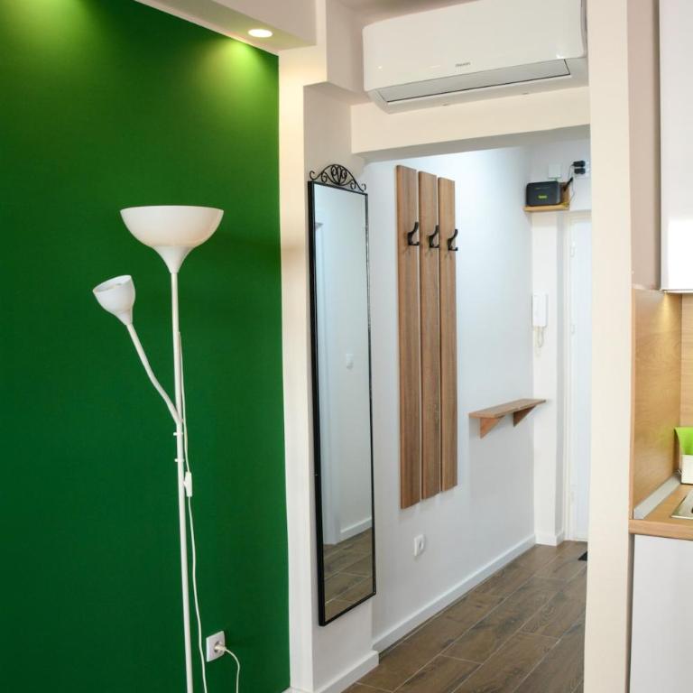LUX apartment 15 min walk to Knez Mihajlova - One-Bedroom Apartment - 4