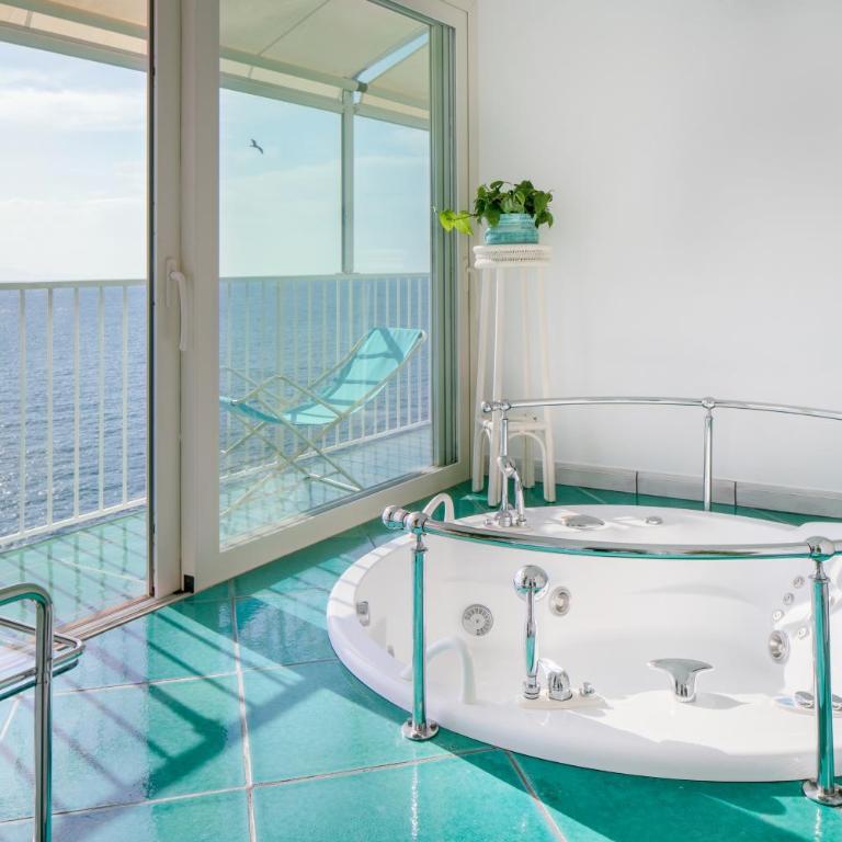 Hotel Santa Caterina - Suite Luna di Miele - 8