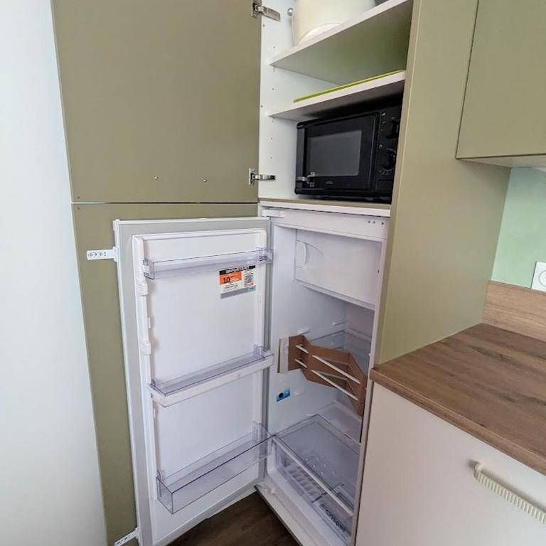 Le calme et les couleurs de l'été - One-Bedroom Apartment - 14