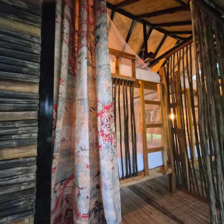 Dos Peladas Hostal - Bed in 4-Bed Dormitory Room - 13