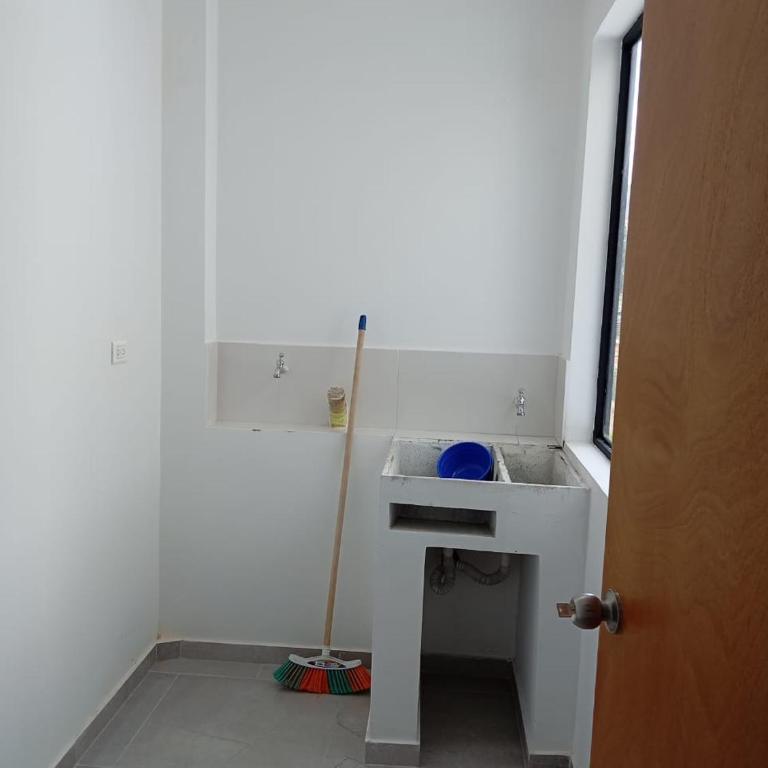 Hotel y ApartaHotel HyL Simijaca - Habitación Doble Estándar con baño compartido - 7
