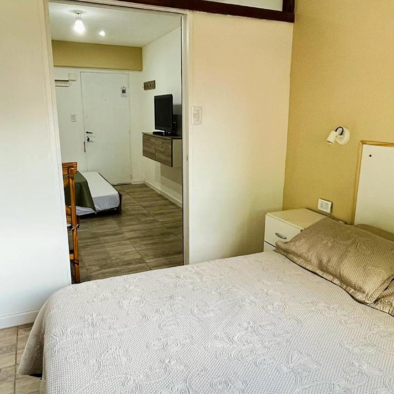 Depto Alvarado Zona Güemes equipado - Apartamento de 1 dormitorio - 9