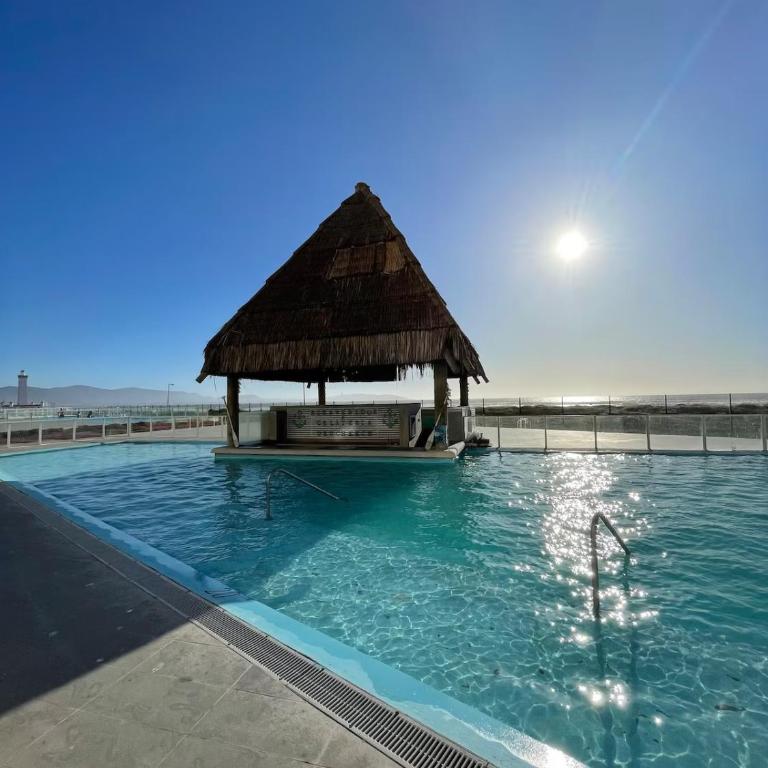 Laguna del Mar Lujo en Primera Línea y Vista al Mar - Two-Bedroom Apartment - 32