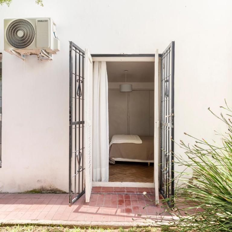 Hermosa casa completa en el corazón de la Ciudad - Casa de 3 dormitorios - 2