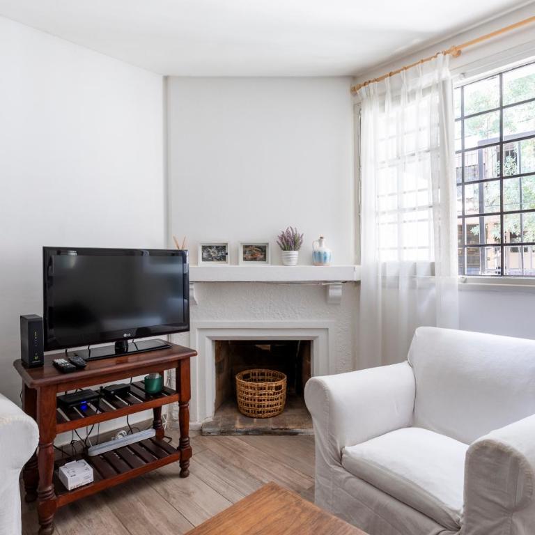 Hermosa casa completa en el corazón de la Ciudad - Casa de 3 dormitorios - 6