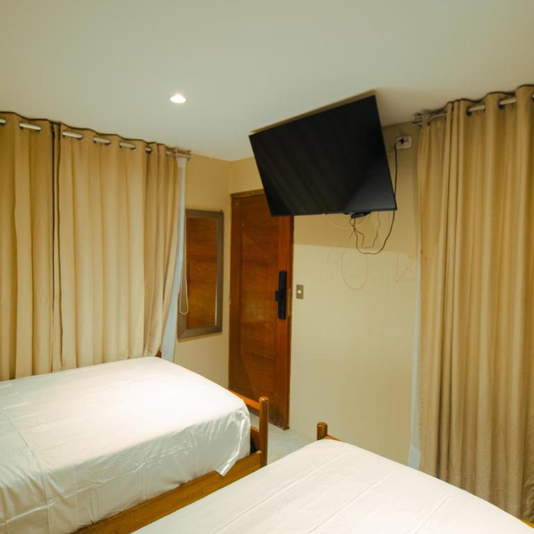 Casa Vigos - Triple Room with Private Bathroom - 1