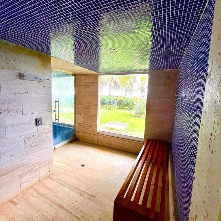 Luxury apartment sea view with pool- central 12 min from the city center - Two-Bedroom Apartment - 4
