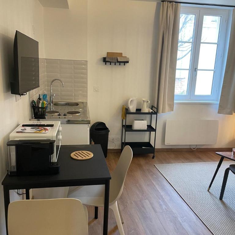 Studio cosy au pied de la Gare Saint-Jean - Apartamento de 1 dormitorio - 2
