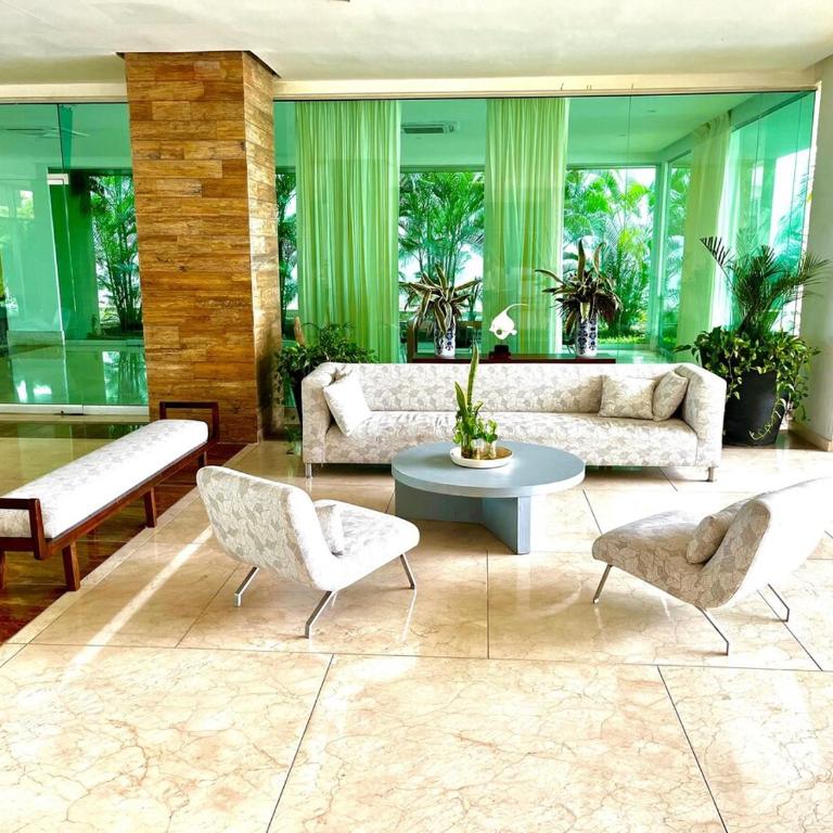 Luxury apartment sea view with pool- central 12 min from the city center - Two-Bedroom Apartment - 15
