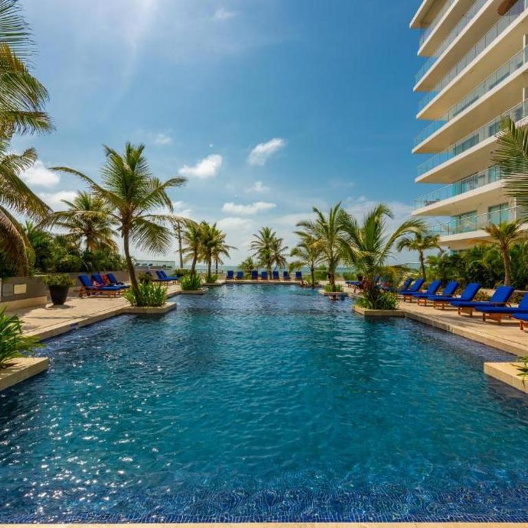 Luxury apartment sea view with pool- central 12 min from the city center - Two-Bedroom Apartment - 19