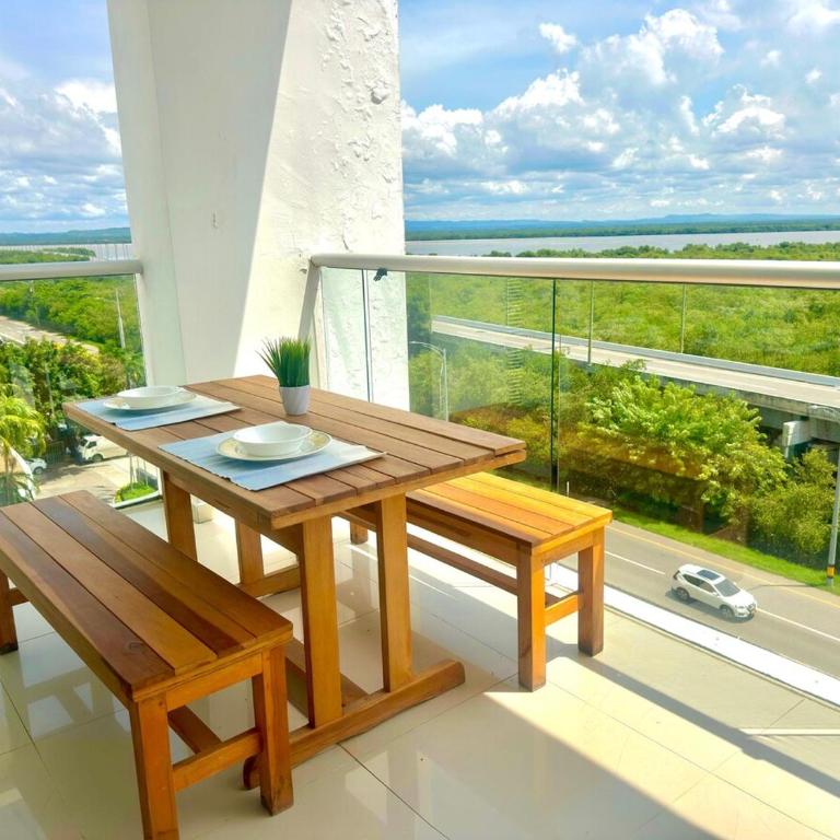 Luxury apartment sea view with pool- central 12 min from the city center - Two-Bedroom Apartment - 25