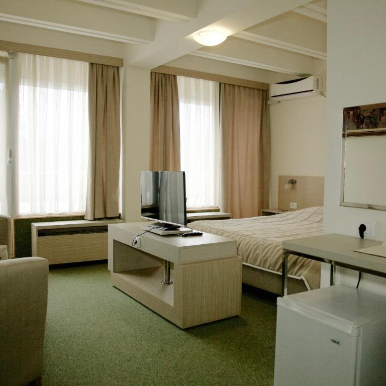 Medical and Spa Centre Merkur - Deluks Dvokrevetna Soba sa Bračnim Krevetom - 3