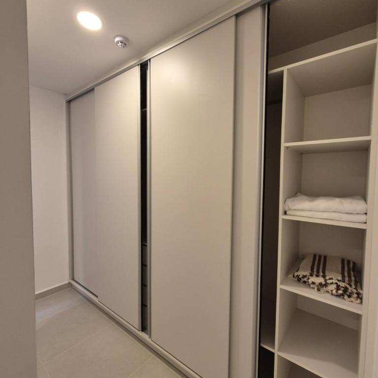 Espectacular departamento con vista al rio y playa San Jose! - One-Bedroom Apartment - 10