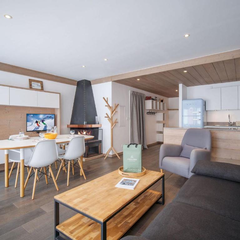 Appartement familial rénové proche des pistes avec WiFi à Courchevel - FR-1-568-60 - Apartamento - 4