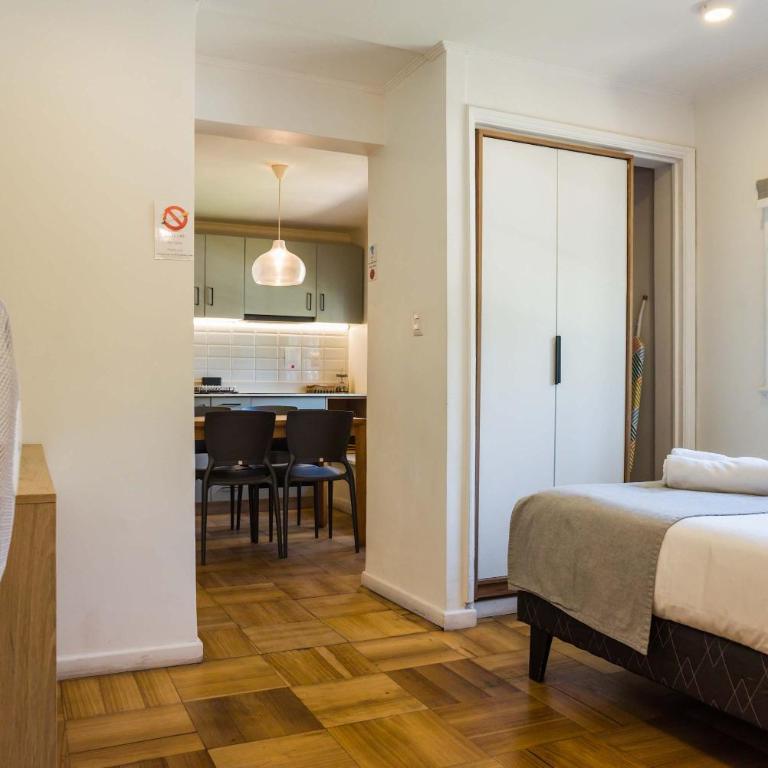 Modern 1BR Apt in Bellavista Steps from Metro - Apartment - 7