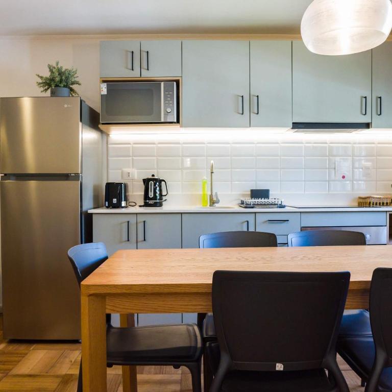 Modern 1BR Apt in Bellavista Steps from Metro - Apartment - 4