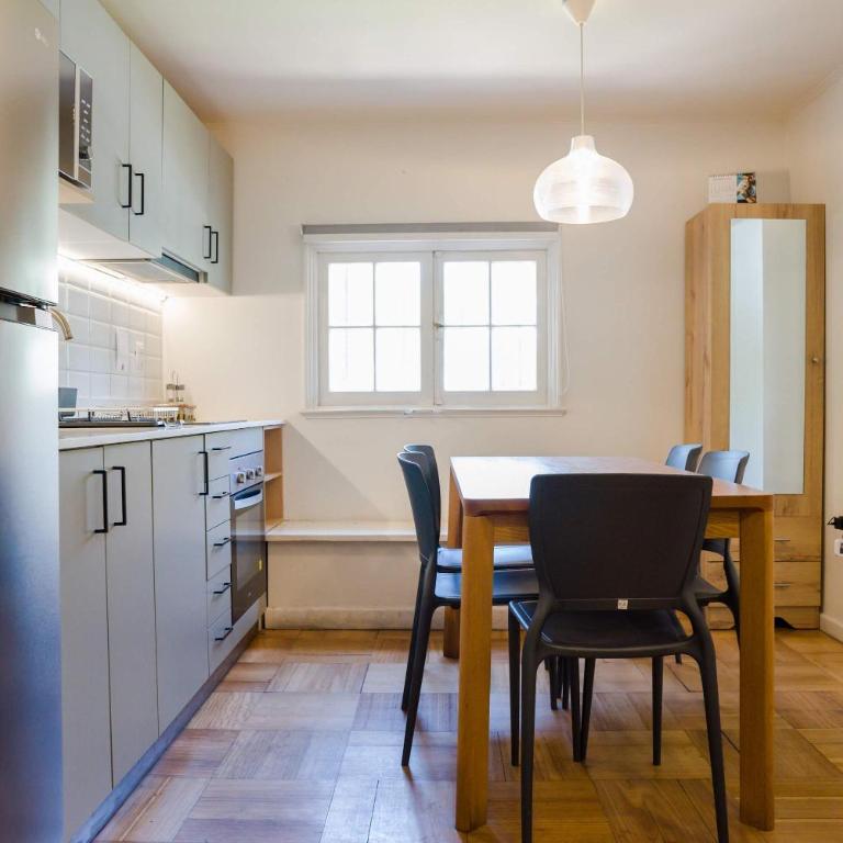 Modern 1BR Apt in Bellavista Steps from Metro - Apartment - 17
