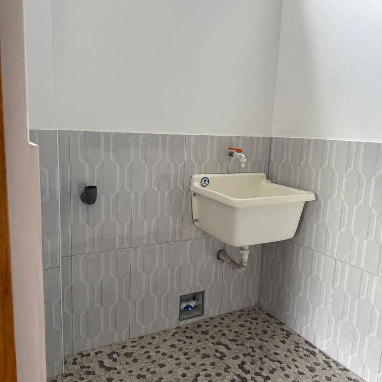 Departamento comodo y amplio - Three-Bedroom Apartment - 6