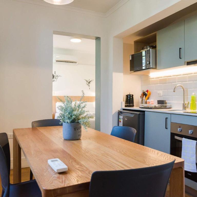 Chic 1BR Suite in Salvador Sleeps 3 Near Metro - Studio - 1