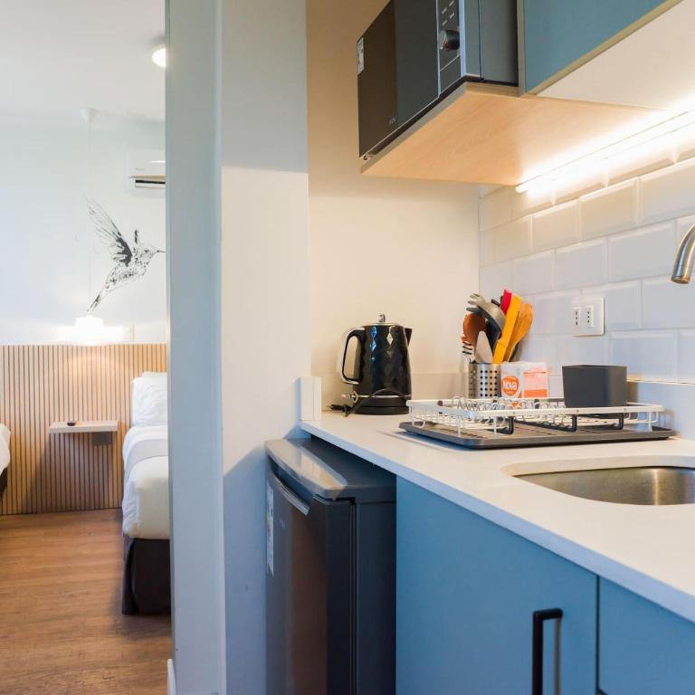 Chic 1BR Suite in Salvador Sleeps 3 Near Metro - Studio - 25