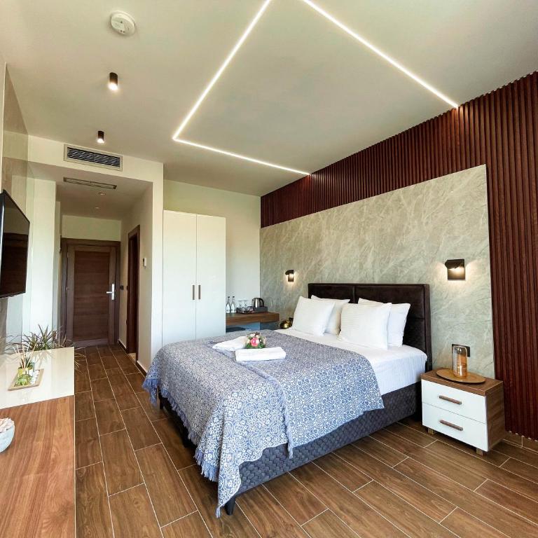 Hotel Lajka Luxury - Deluks Soba s Bračnim Krevetom i Pomoćnim Ležajem - 18