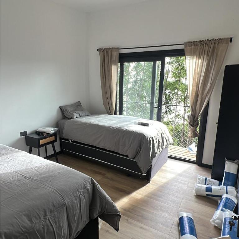 Amazing house with a lake view - One-Bedroom House - 22
