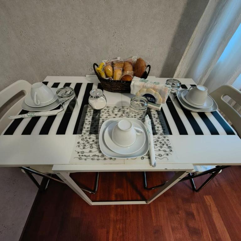 Gregory B&B Vatican - Camera Tripla con Bagno Privato Esterno - 2