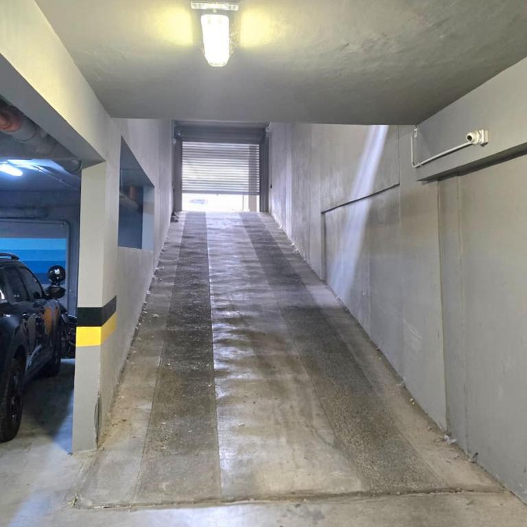 Encantador departamento VIP con cochera cerca del río - Apartamento de 2 dormitorios - 51