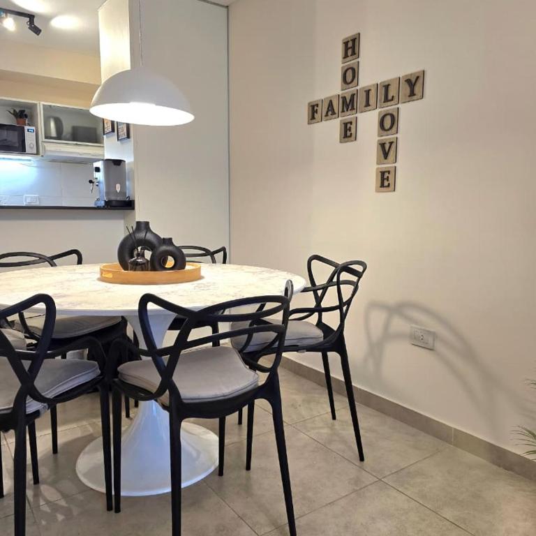 Encantador departamento VIP con cochera cerca del río - Apartamento de 2 dormitorios - 35