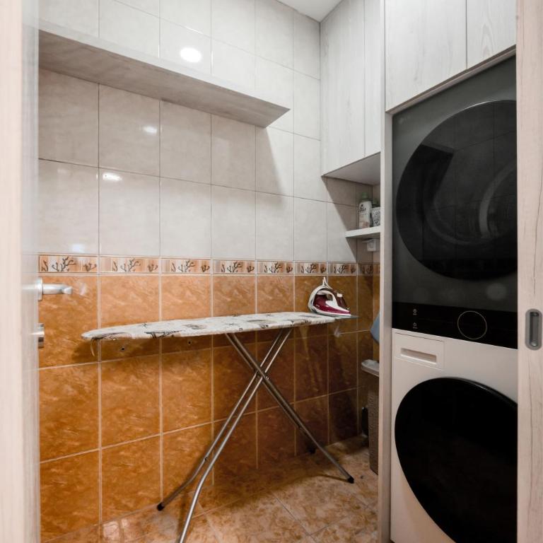 Apartment MATEJA - Apartman sa 2 Spavaće Sobe, Balkonom i Pogledom na More - 44