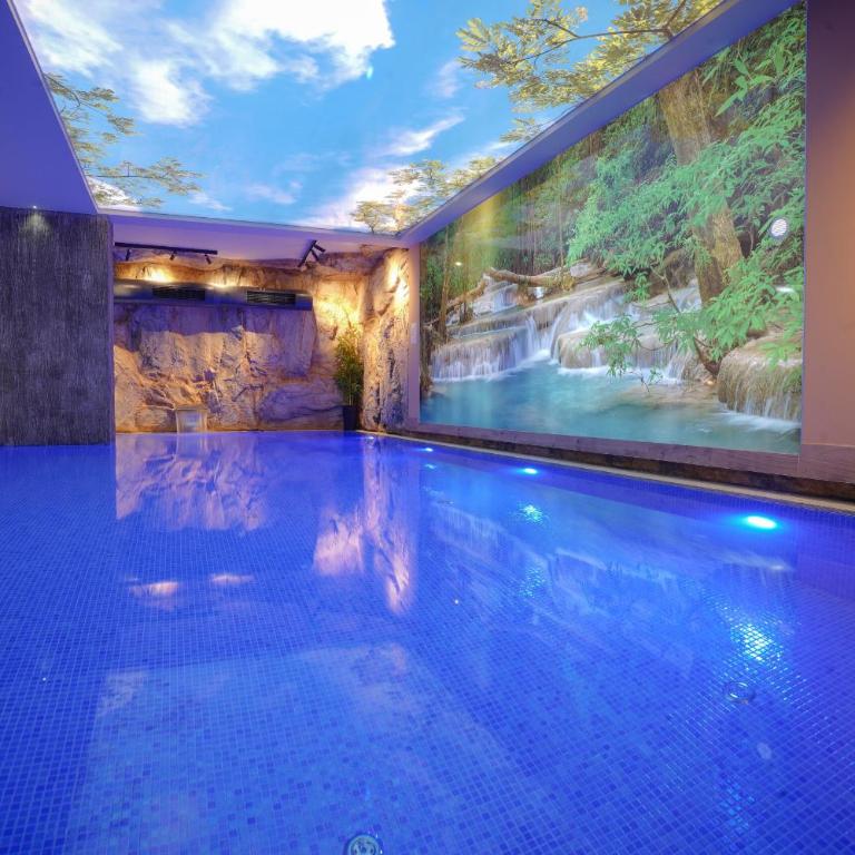 Sky Spa Penthouse Suite with Hot Tub Zlatibor - Suite with Mountain View - 4