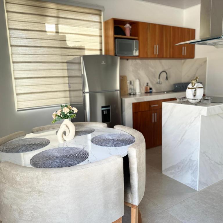 Suite Rosedelco - One-Bedroom Apartment - 13