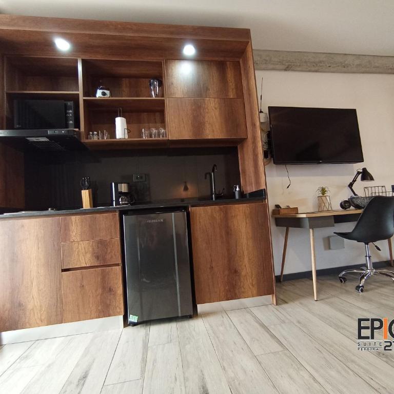Epic Suite 210 Deluxe Airport - King Studio with Sofa Bed - 28