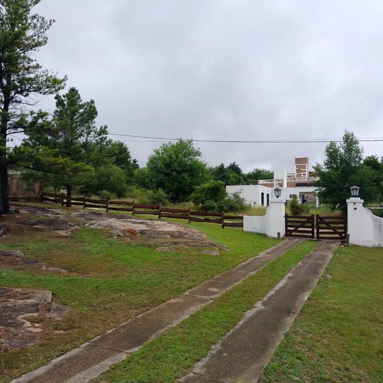 Hermosa propiedad para 8 y 10 personas piscina quincho gran parque - Casa Vacacional de 3 dormitorios - 14