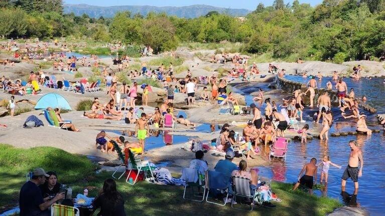 Hermosa propiedad para 8 y 10 personas piscina quincho gran parque - Casa Vacacional de 3 dormitorios - 26