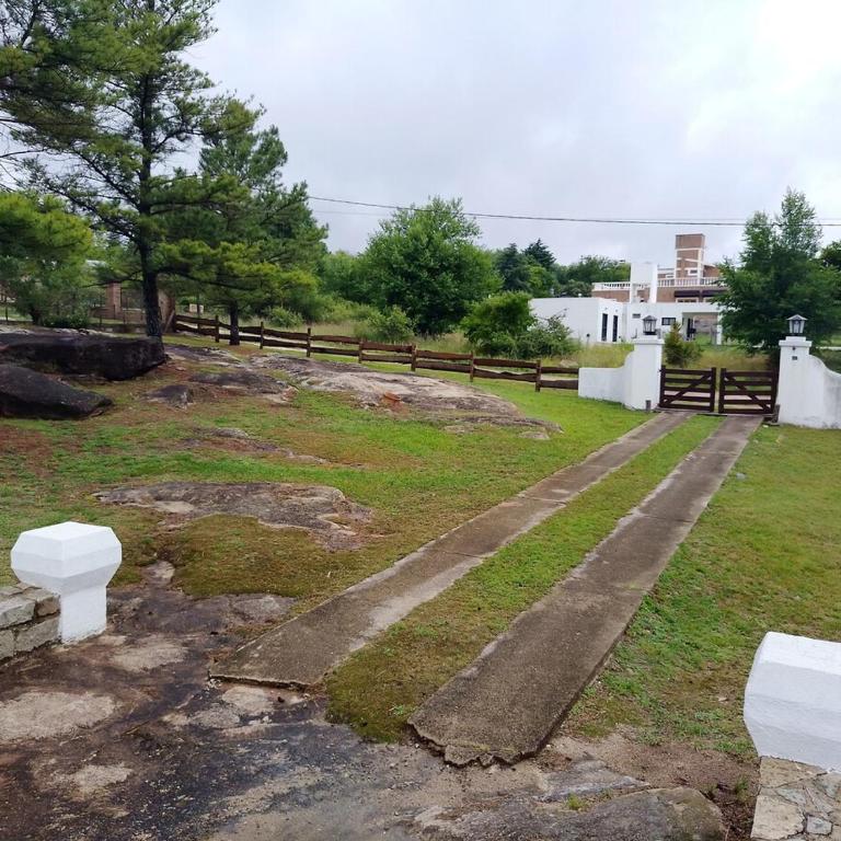 Hermosa propiedad para 8 y 10 personas piscina quincho gran parque - Three-Bedroom Vacation Home - 38