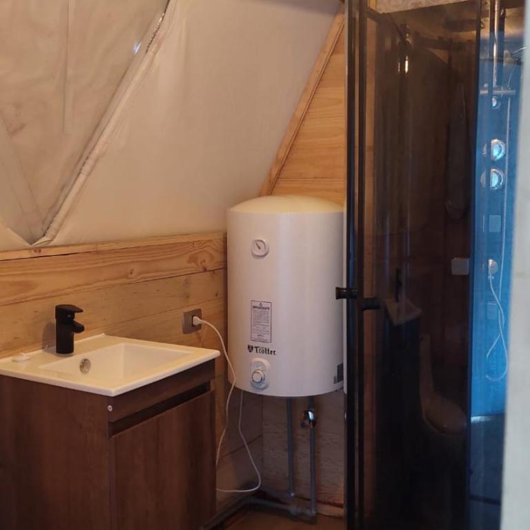 Refuge from much - One-Bedroom Apartment - 2