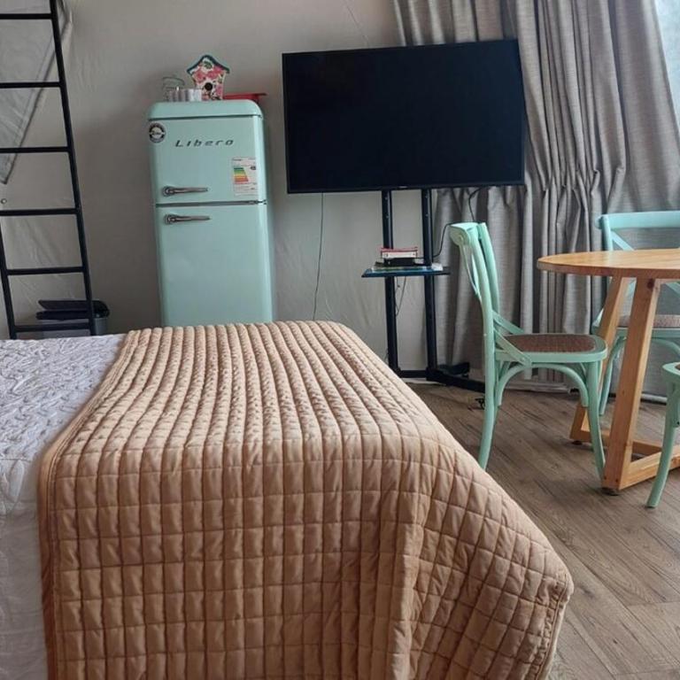 Refuge from much - One-Bedroom Apartment - 3