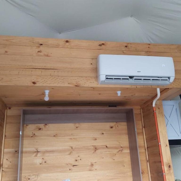 Refuge from much - One-Bedroom Apartment - 5