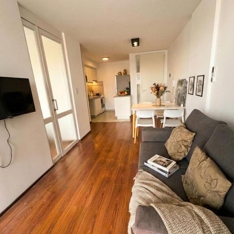 Bright apartment in the heart of Pichincha - Apartamento de 2 dormitorios - 1